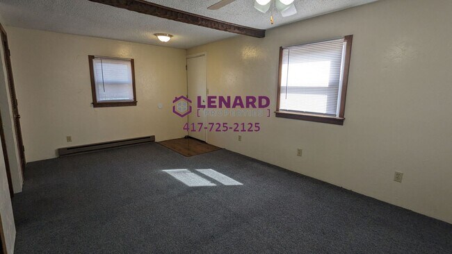 Foto del edificio - 2 Bedroom Home Available Now!