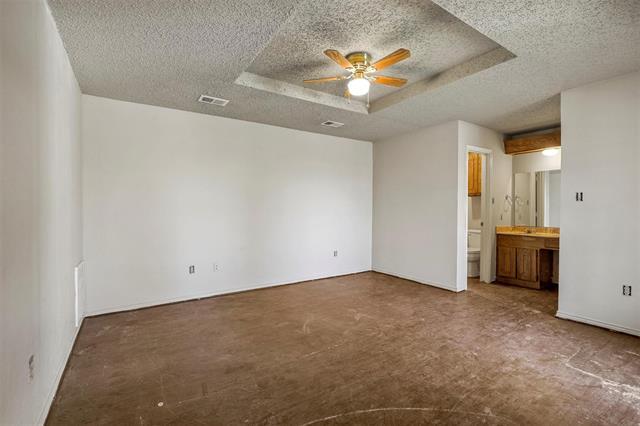 Building Photo - 223 E Pritchard Ln