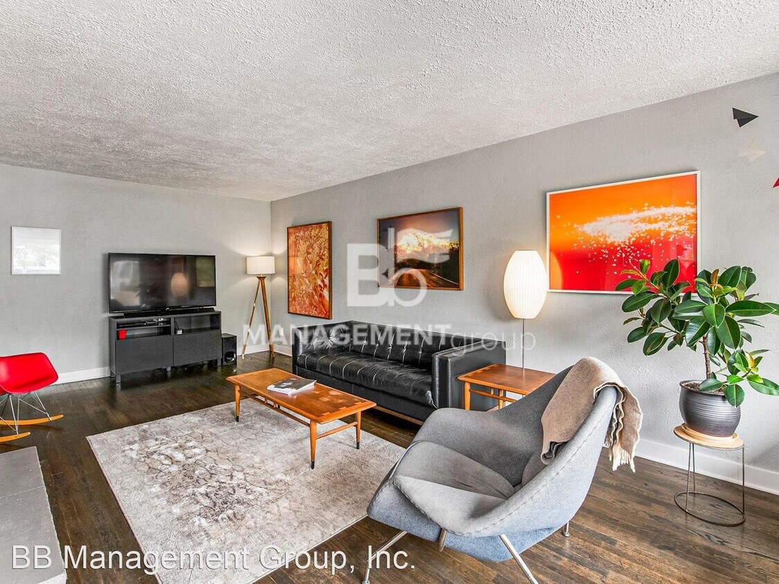 4 br, 2 bath House 3485 NE Lombard Court House Rental in Portland