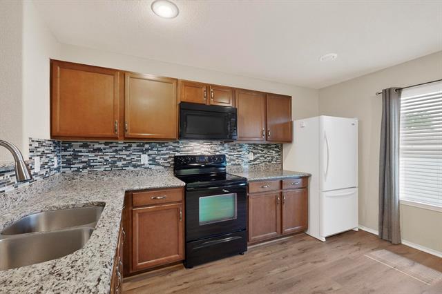 Building Photo - 313 Coneflower Dr