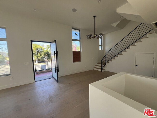 Building Photo - 1900 20th St