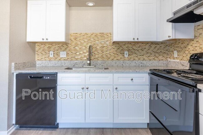 Building Photo - 2240 Ridgmar Plaza - 43