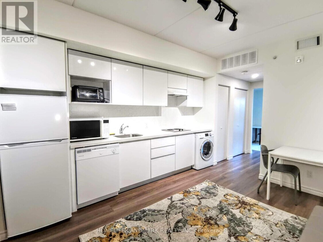 Photo principale - 268-268 Lester St