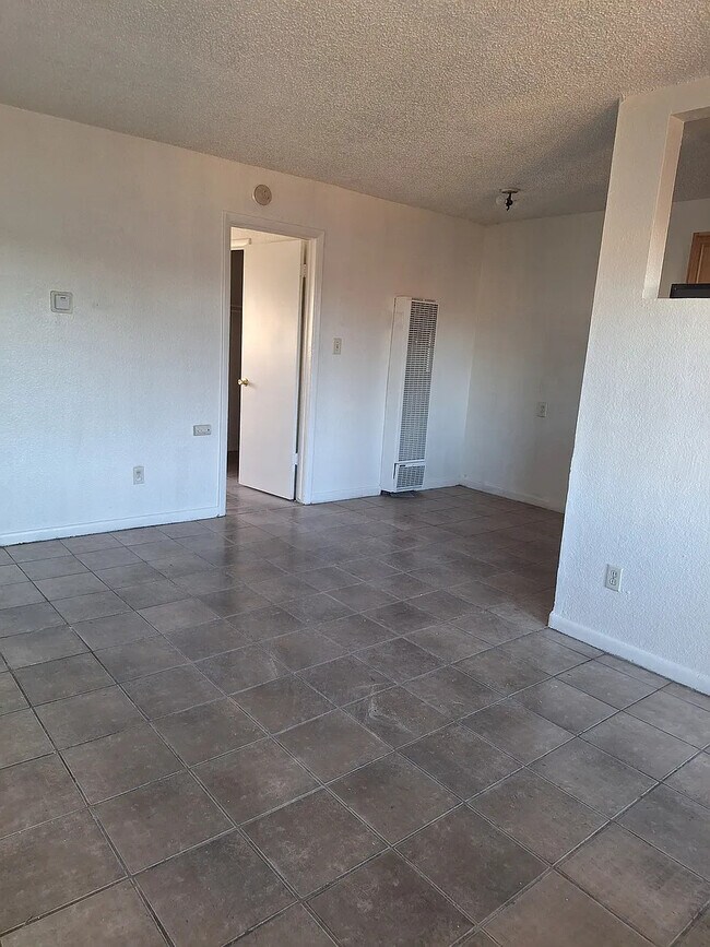 Foto del edificio - 2423 Boxwood St