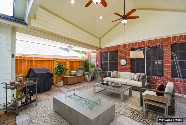 Foto del edificio - 3214 Explorer Cove