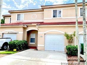 Primary Photo - 7692 N Southwood Cir
