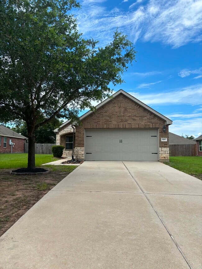 Building Photo - 1707 Hickory Burl Ln