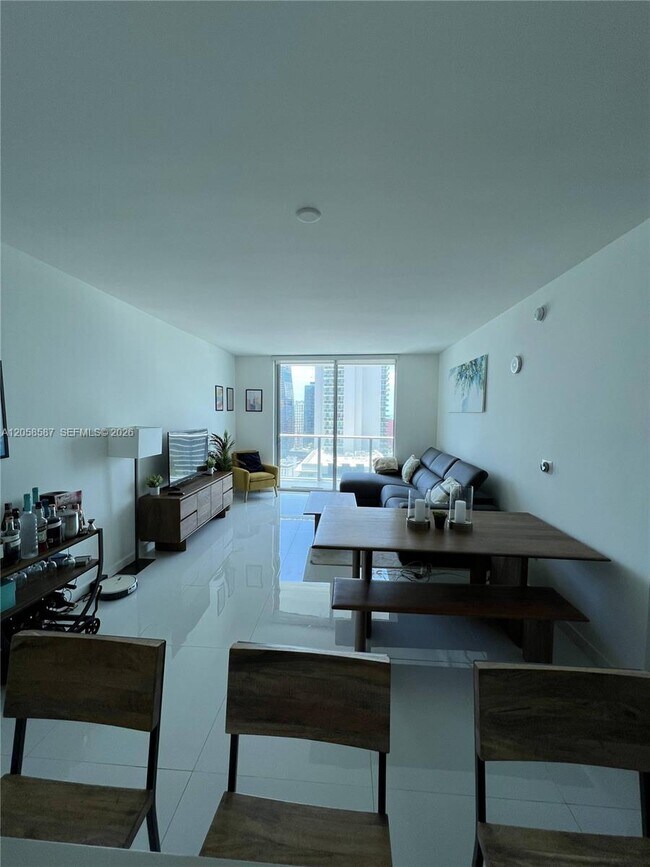 Foto del edificio - 1100 S Miami Ave