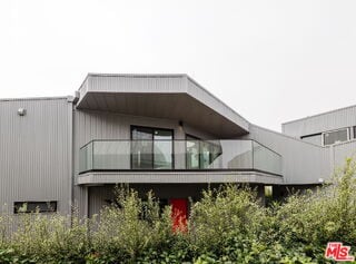 Building Photo - 340 Indiana Ave