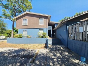 Building Photo - 7602 W Powhatan Ave
