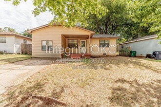 Building Photo - 6316 S Durland Ave