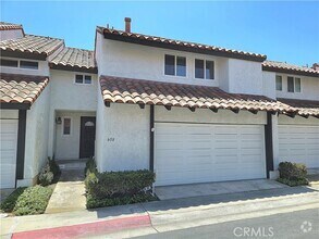 Building Photo - 608 Amber Dr