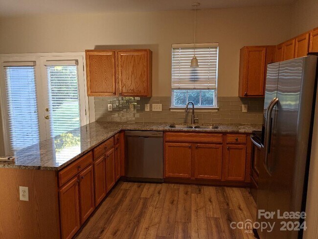 Foto del edificio - 8306 Townley Rd
