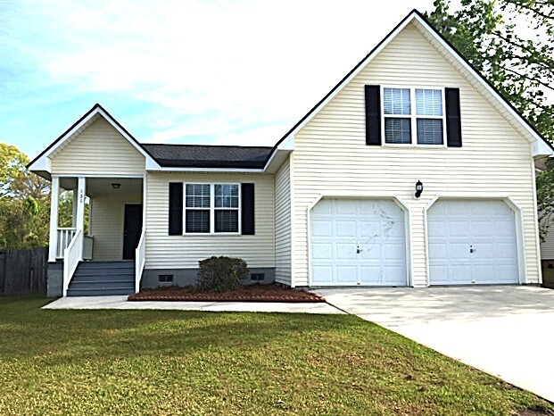 Primary Photo - 131 Kingsbridge Dr