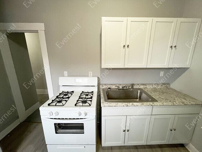 Foto del edificio - 5054 Linsdale St