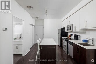 Building Photo - 1171-1171 Queen St W