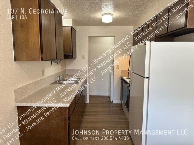 Foto del edificio - 107 N Georgia Ave