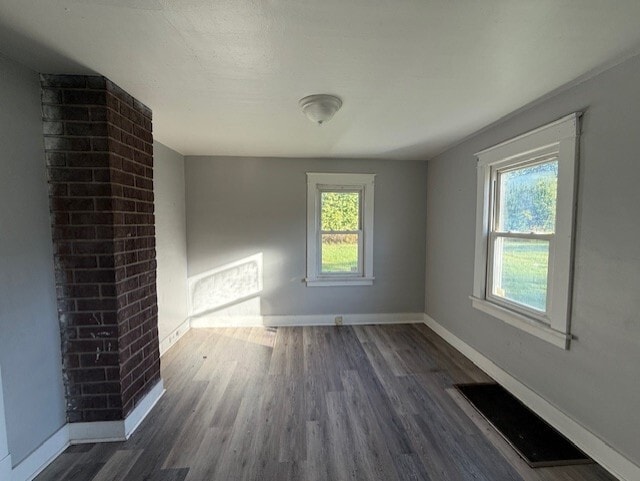 Primary Photo - 227 Idylwild St NE