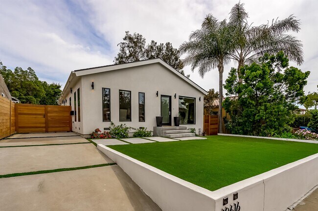 front entrance - 10616 Ayres Ave