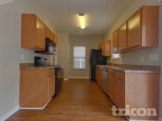 Building Photo - 484 Westmoreland Rd