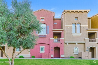 Building Photo - 900 S 94th St