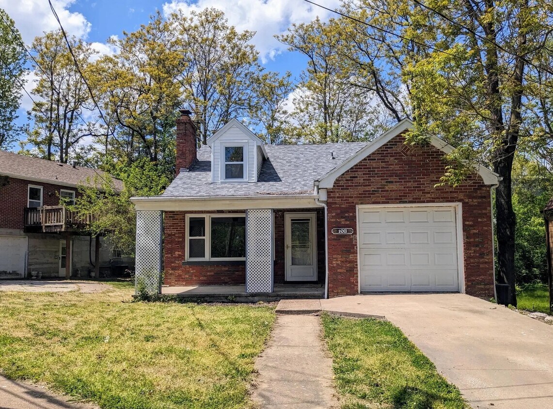 Building Photo - 103 W Circle Dr