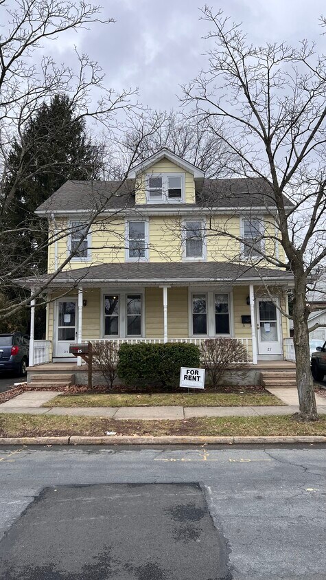 Primary Photo - 25 Regina Ave