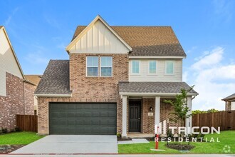Building Photo - 213 Holbeck Cir