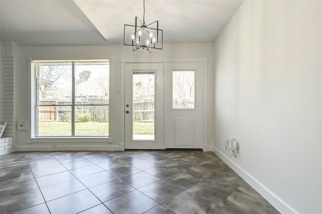 Building Photo - 16339 Elmwood Point Ln