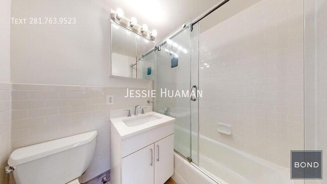 Building Photo - 157 W 57th St