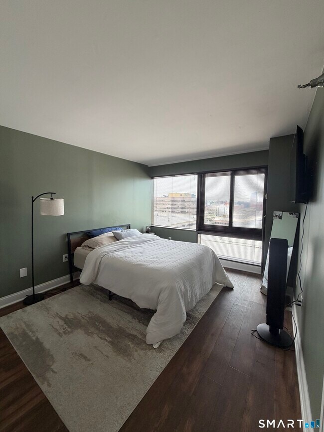 Foto del edificio - 127 Greyrock Pl