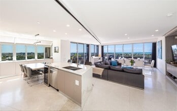 Building Photo - 151 Crandon Blvd