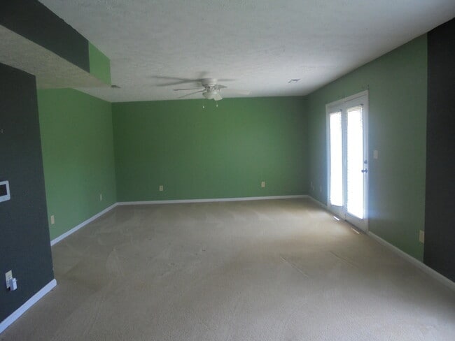 Building Photo - Just Minutes To Fort Leonard Woods Main Gate