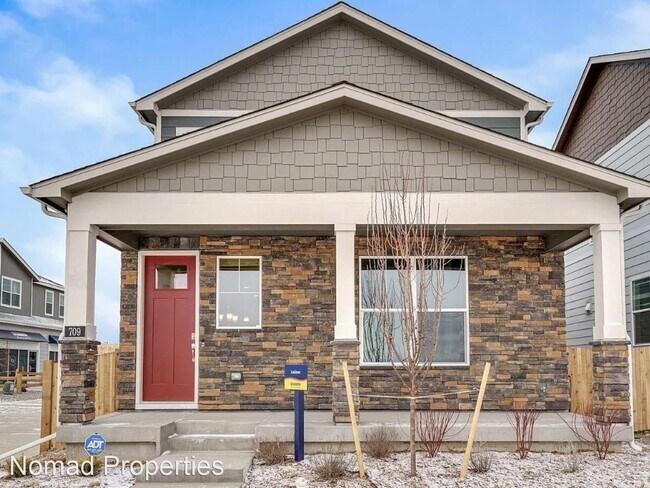 Building Photo - 3 br, 2.5 bath House - 828 N Quatar St