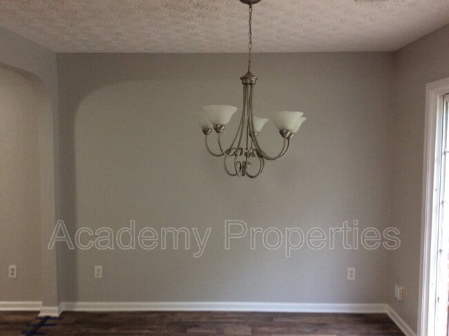 Foto del edificio - 735 Magnolia Gardens Walk