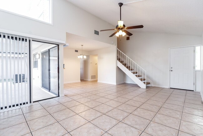 Foto del edificio - 10375 Chadbourne Dr