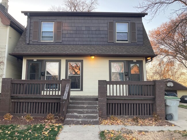 Exterior - 311 N 60th St