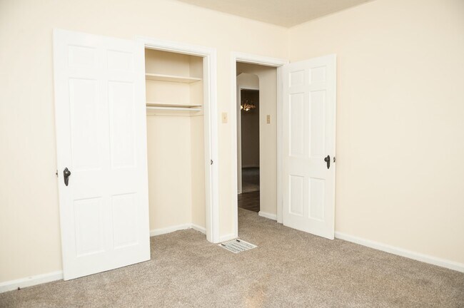 Bedroom 1 - 39 Greenbriar Ave