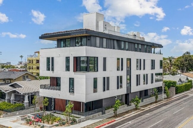 Foto del edificio - 1257 N Detroit St