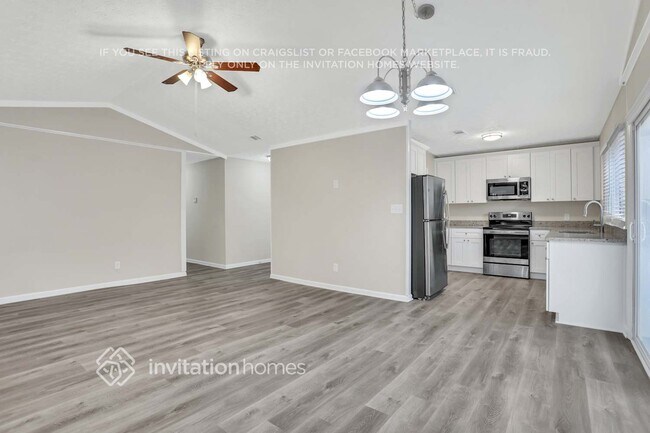 Foto del edificio - 565 Lakeridge Cir SE