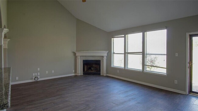Building Photo - 6834 Crystal Point Dr