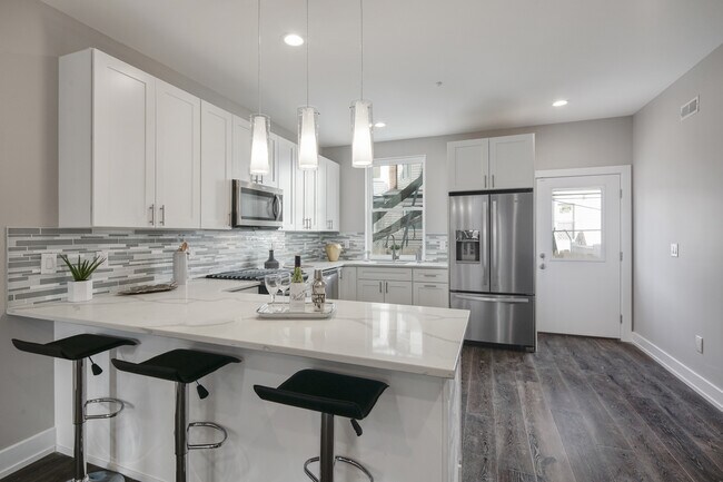 Foto del edificio - 1343 N Newkirk St