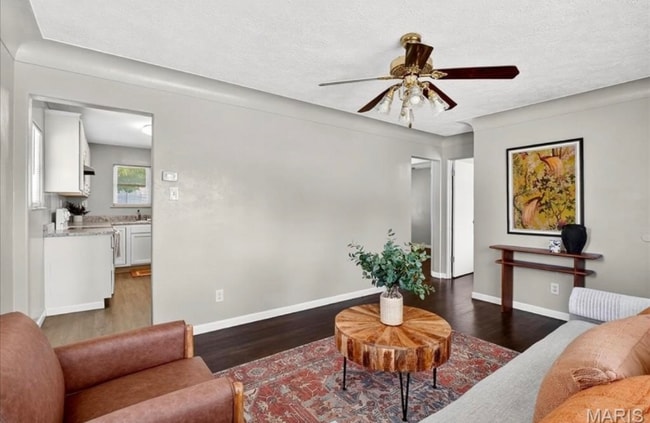 Foto del edificio - 3868-3870 Western Ave