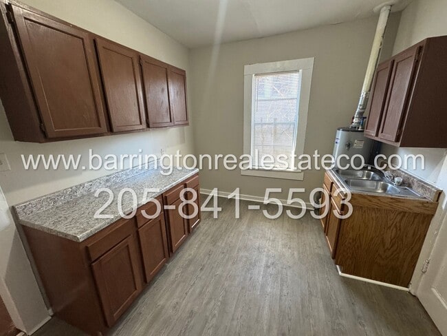 Building Photo - 404 54th St