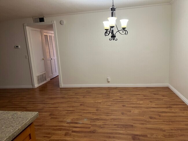 Dining Room - 4161 Hathaway Ave
