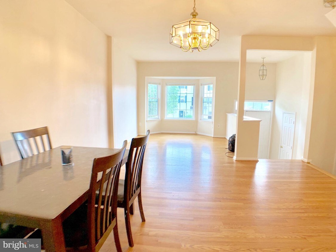 44104 Paget Terrace, Ashburn, VA 20147 Townhome Rentals in Ashburn VA