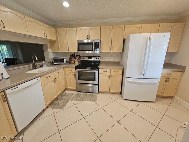 Building Photo - 7761 Jewel Ln