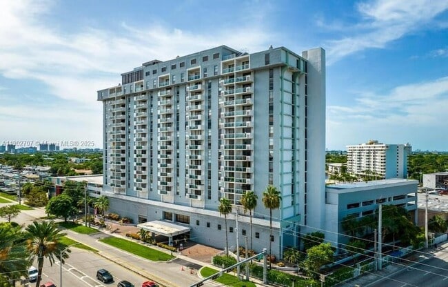 Photo - 13499 Biscayne Blvd Apartment