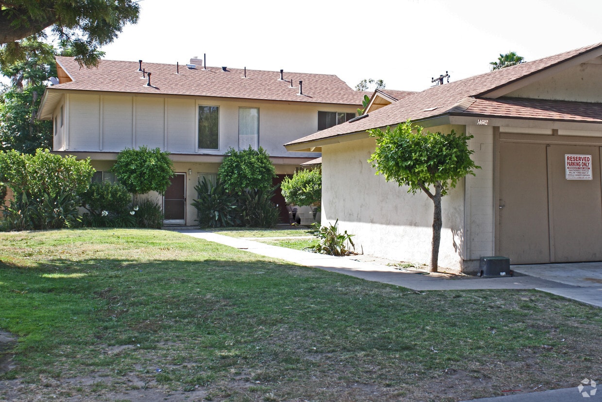 Foto principal - 14602 Carfax Dr