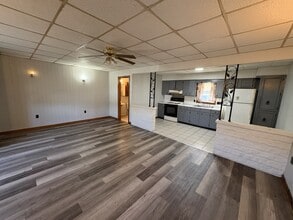 Building Photo - 500 N Van Buren St